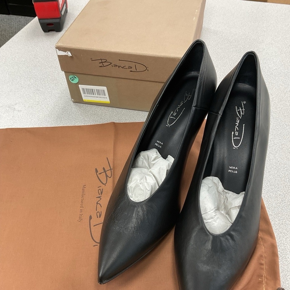NEW Bianca Di Womens Black Pointed Toe Flared Heel With Dust Bag